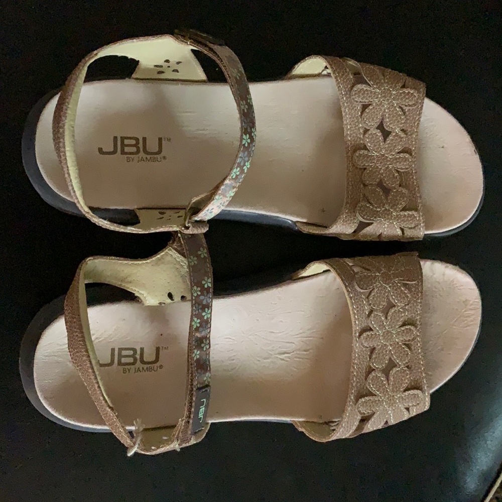 JBU brand sandals size 7